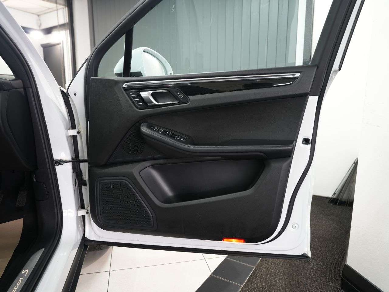 2014 PORSCHE MACAN 2014 PORSCHE MACAN