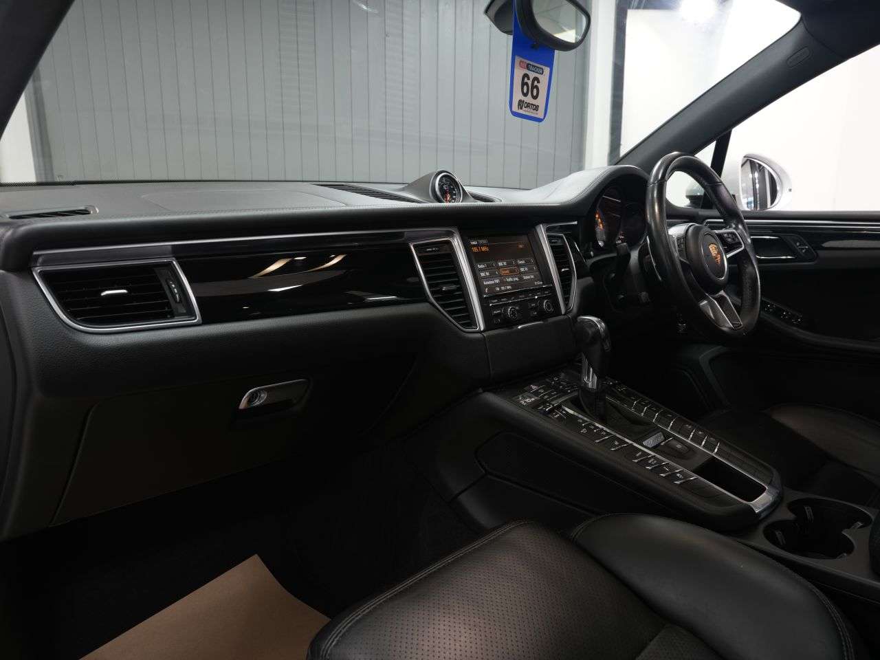 2014 PORSCHE MACAN 2014 PORSCHE MACAN