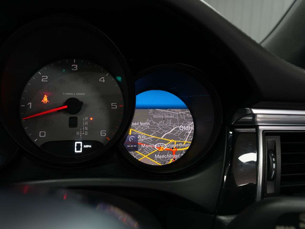 2014 PORSCHE MACAN 2014 PORSCHE MACAN