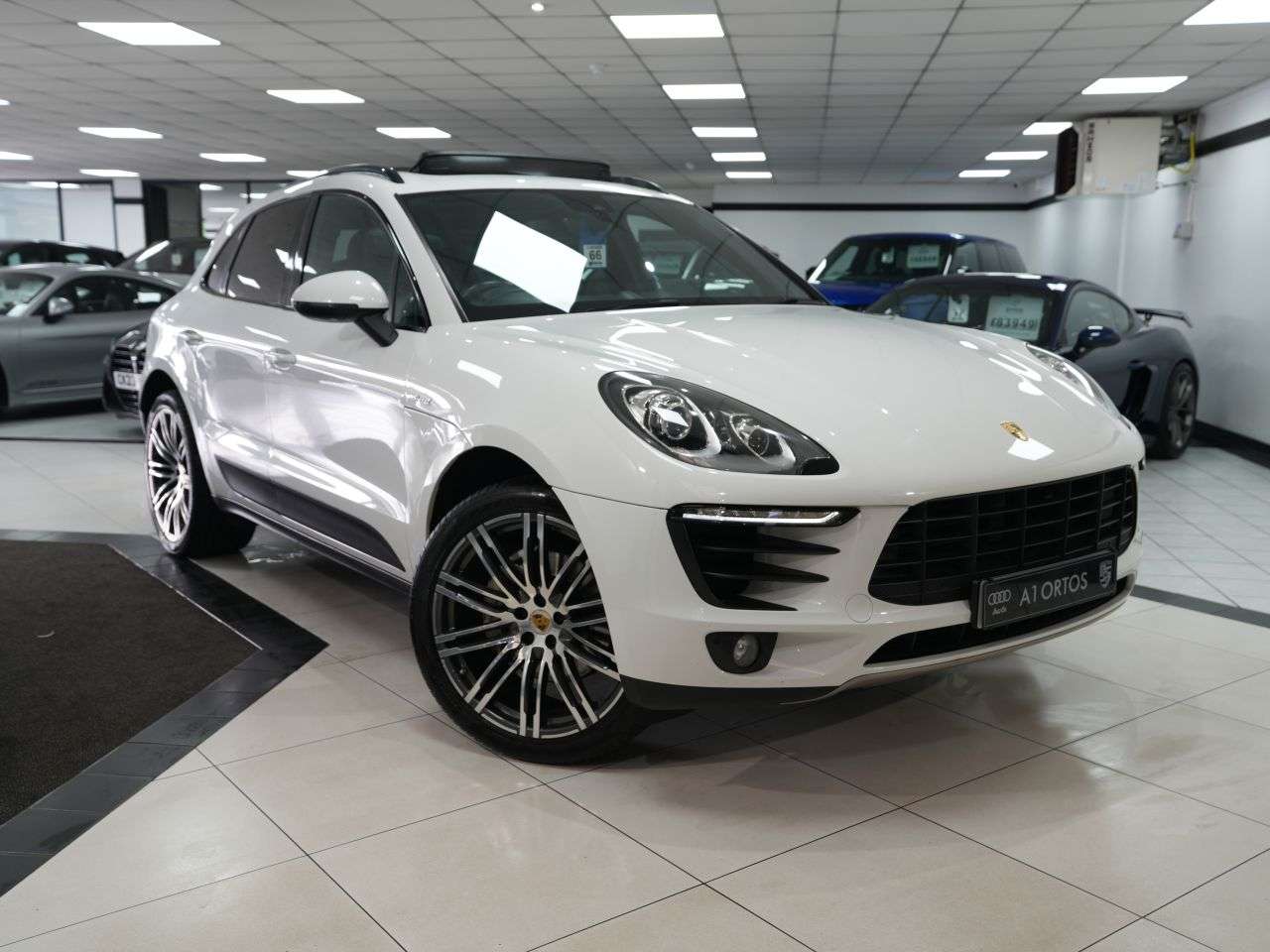 2014 PORSCHE MACAN 2014 PORSCHE MACAN