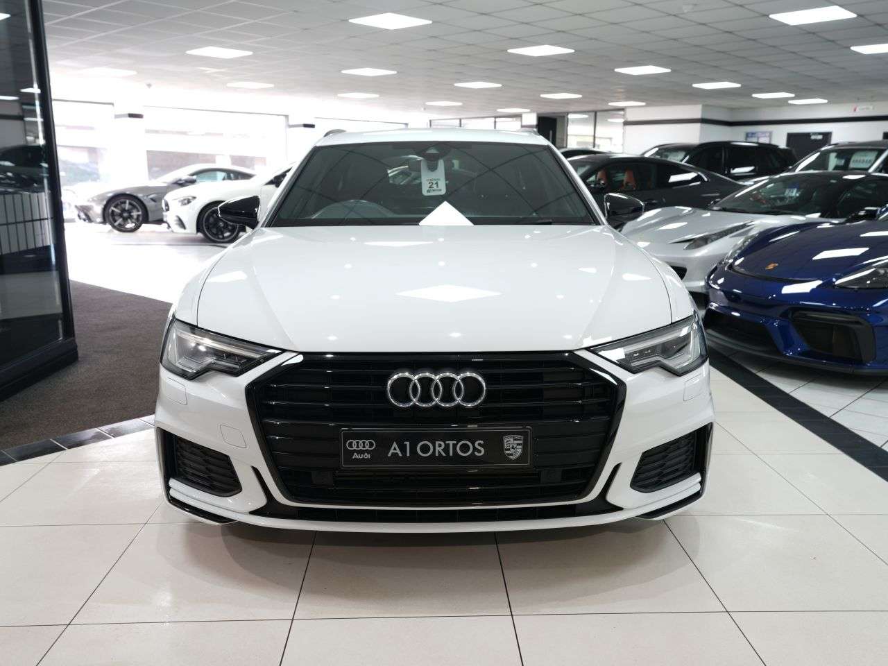 A 2022 AUDI A6 AVANT 2.0 TFSI 40 Black Edition Estate 5dr Petrol S Tronic Euro 6 (s/s) (204 ps) A 2022 AUDI A6 AVANT 2.0 TFSI 40 Black Edition Estate 5dr Petrol S Tronic Euro 6 (s/s) (204 ps)