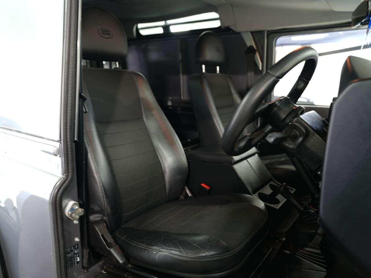 2012 LAND ROVER DEFENDER 2012 LAND ROVER DEFENDER