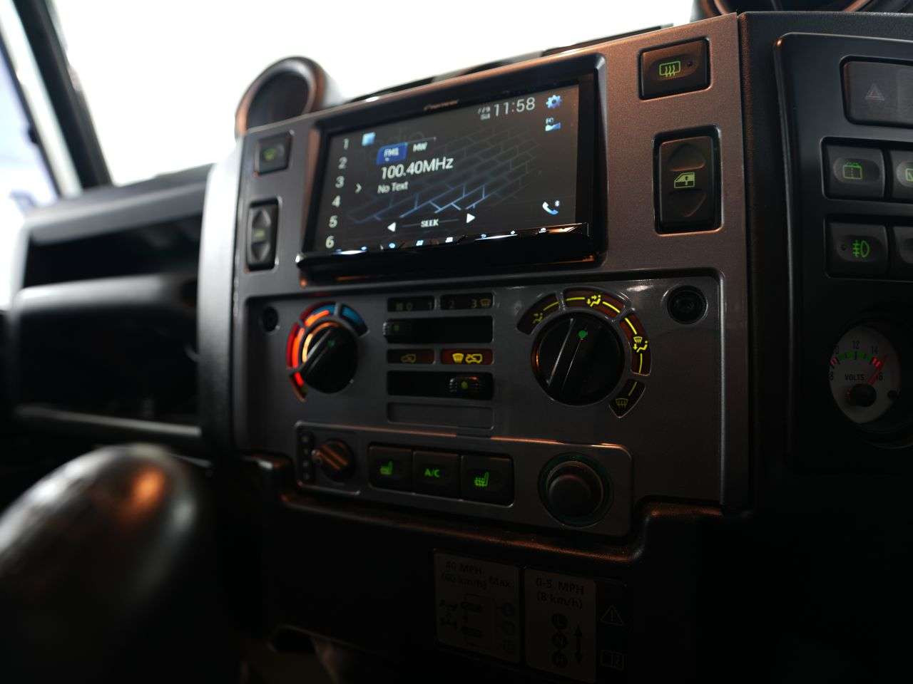 2012 LAND ROVER DEFENDER 2012 LAND ROVER DEFENDER