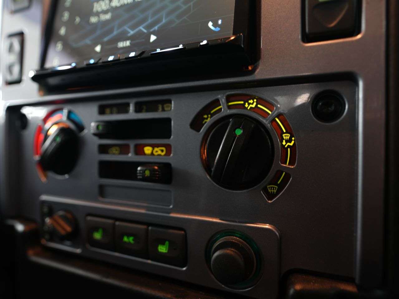 2012 LAND ROVER DEFENDER 2012 LAND ROVER DEFENDER