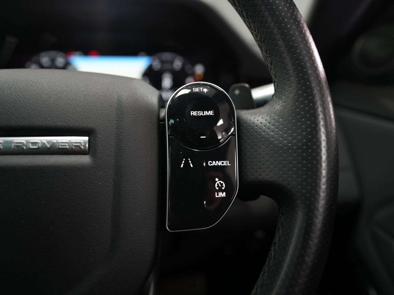 2019 LAND ROVER RANGE ROVER EVOQUE 2019 LAND ROVER RANGE ROVER EVOQUE