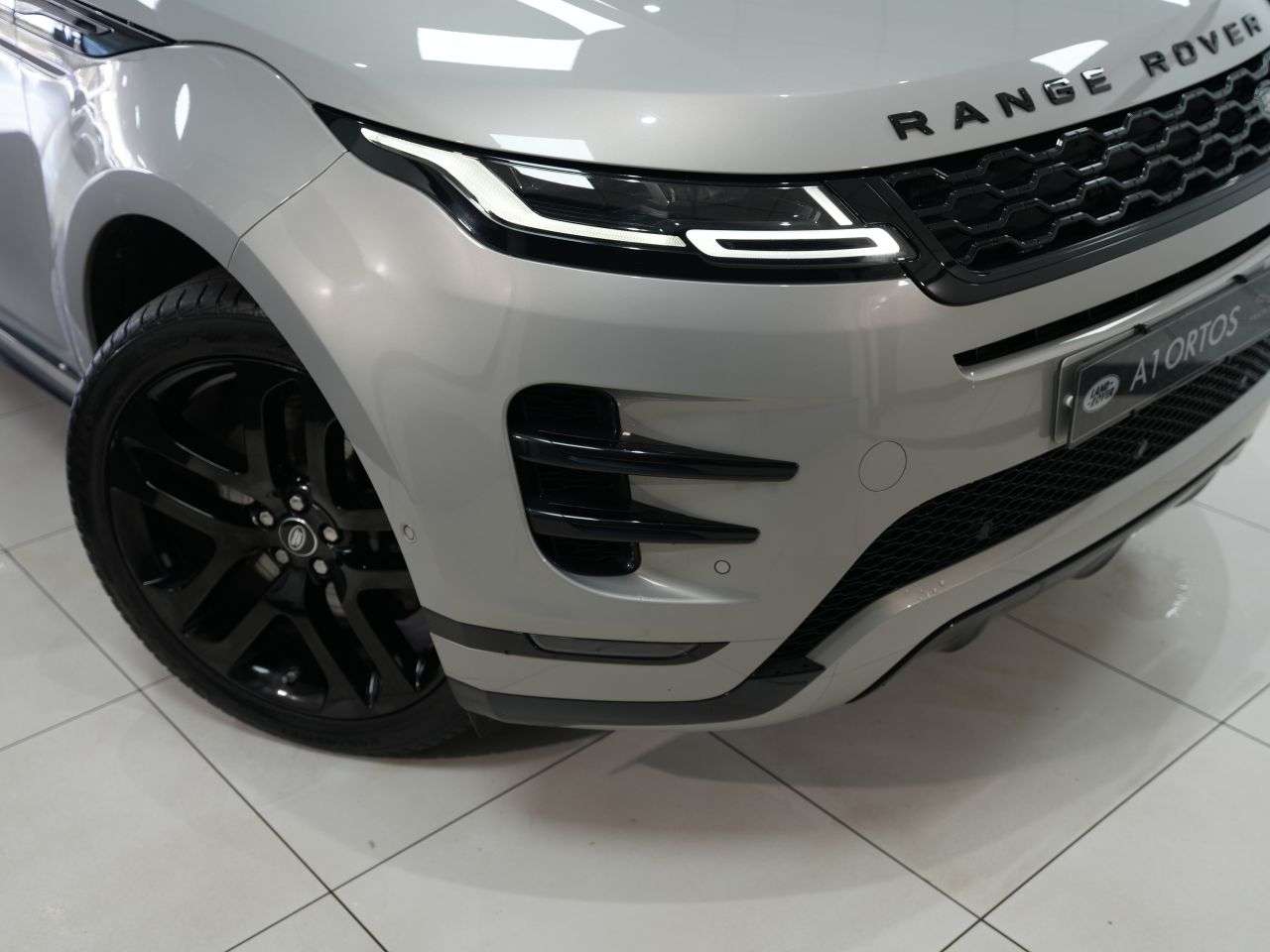 2019 LAND ROVER RANGE ROVER EVOQUE 2019 LAND ROVER RANGE ROVER EVOQUE