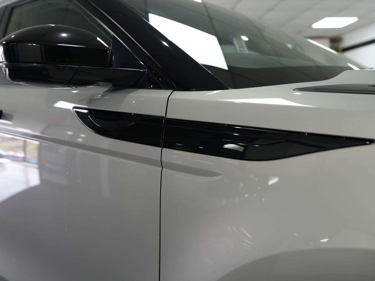 2019 LAND ROVER RANGE ROVER EVOQUE 2019 LAND ROVER RANGE ROVER EVOQUE