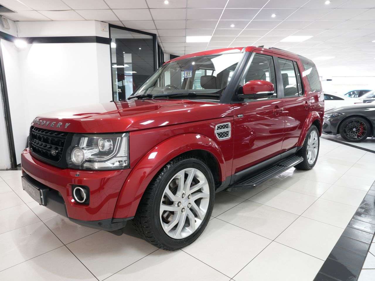 A 2015 LAND ROVER DISCOVERY 4 3.0 SD V6 HSE SUV 5dr Diesel Auto 4WD Euro 6 (s/s) (256 bhp) STUNNING LAND A 2015 LAND ROVER DISCOVERY 4 3.0 SD V6 HSE SUV 5dr Diesel Auto 4WD Euro 6 (s/s) (256 bhp) STUNNING LAND