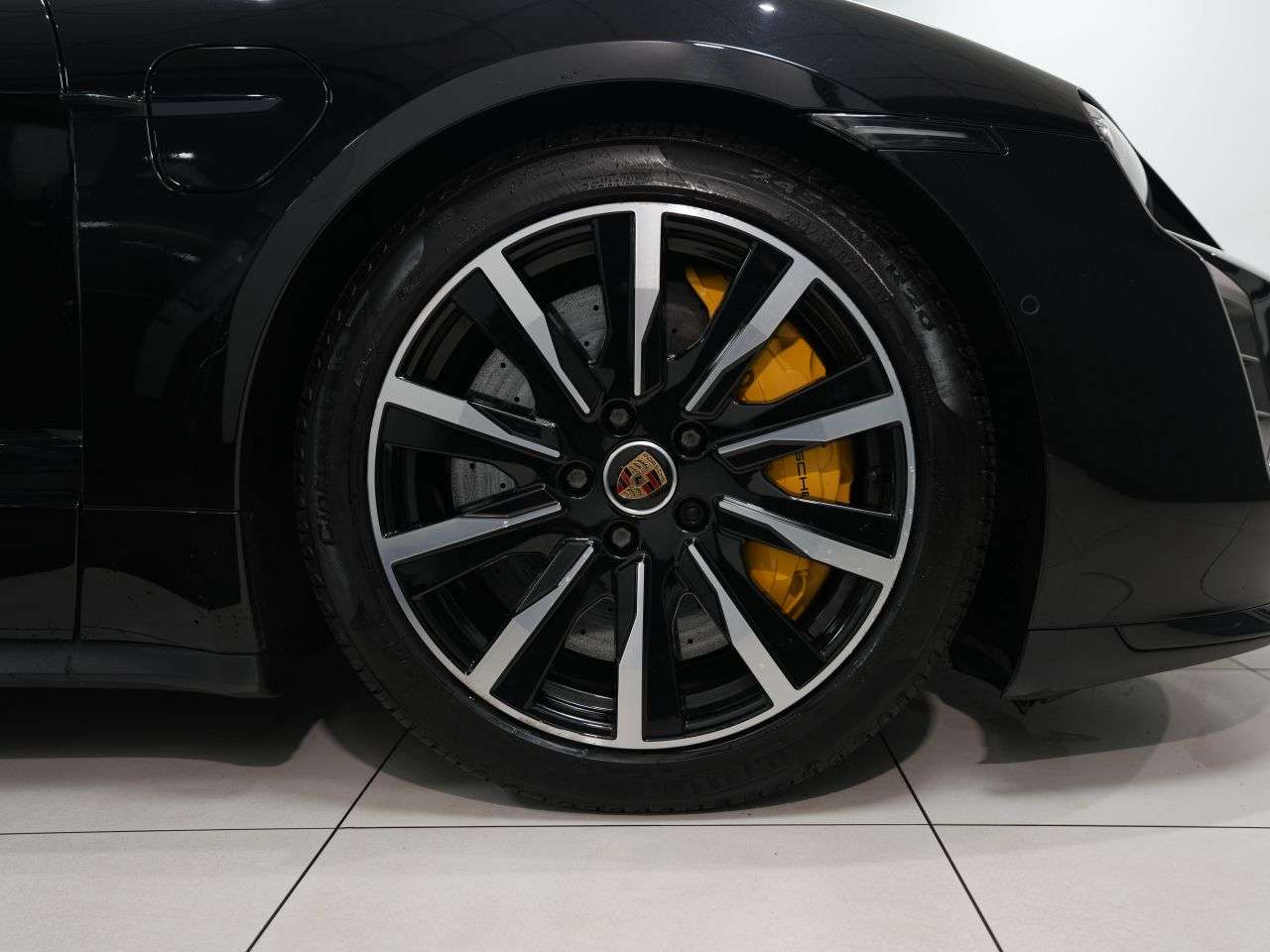 2020 PORSCHE TAYCAN 2020 PORSCHE TAYCAN