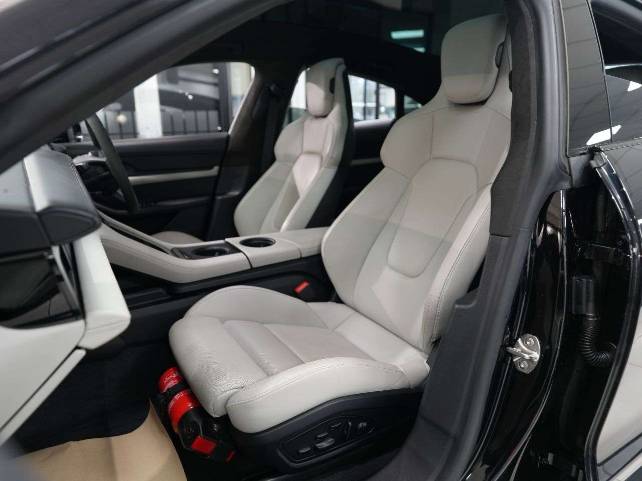 2020 PORSCHE TAYCAN 2020 PORSCHE TAYCAN