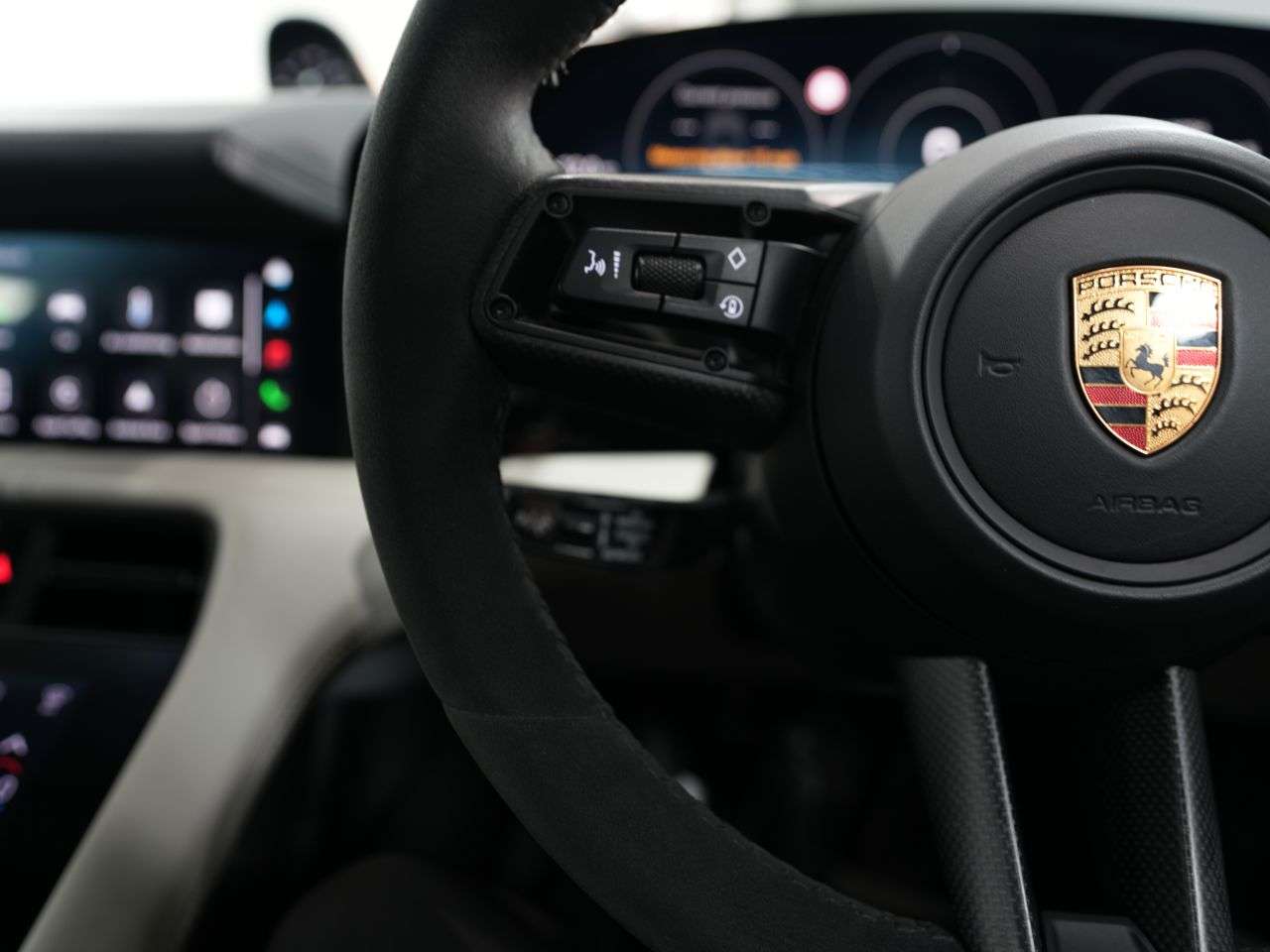 2020 PORSCHE TAYCAN 2020 PORSCHE TAYCAN