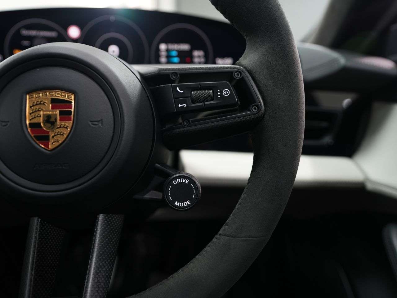 2020 PORSCHE TAYCAN 2020 PORSCHE TAYCAN