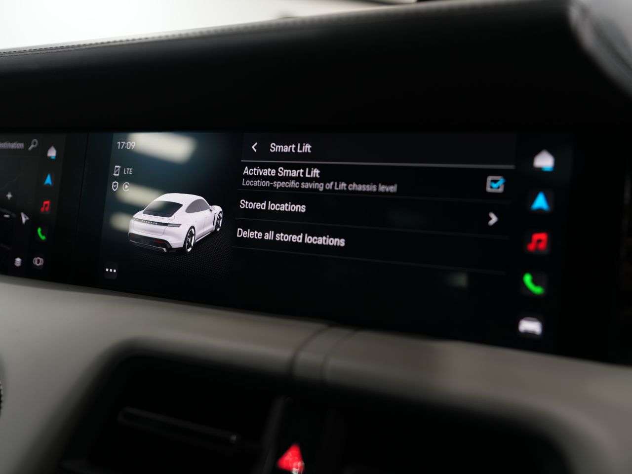 2020 PORSCHE TAYCAN 2020 PORSCHE TAYCAN