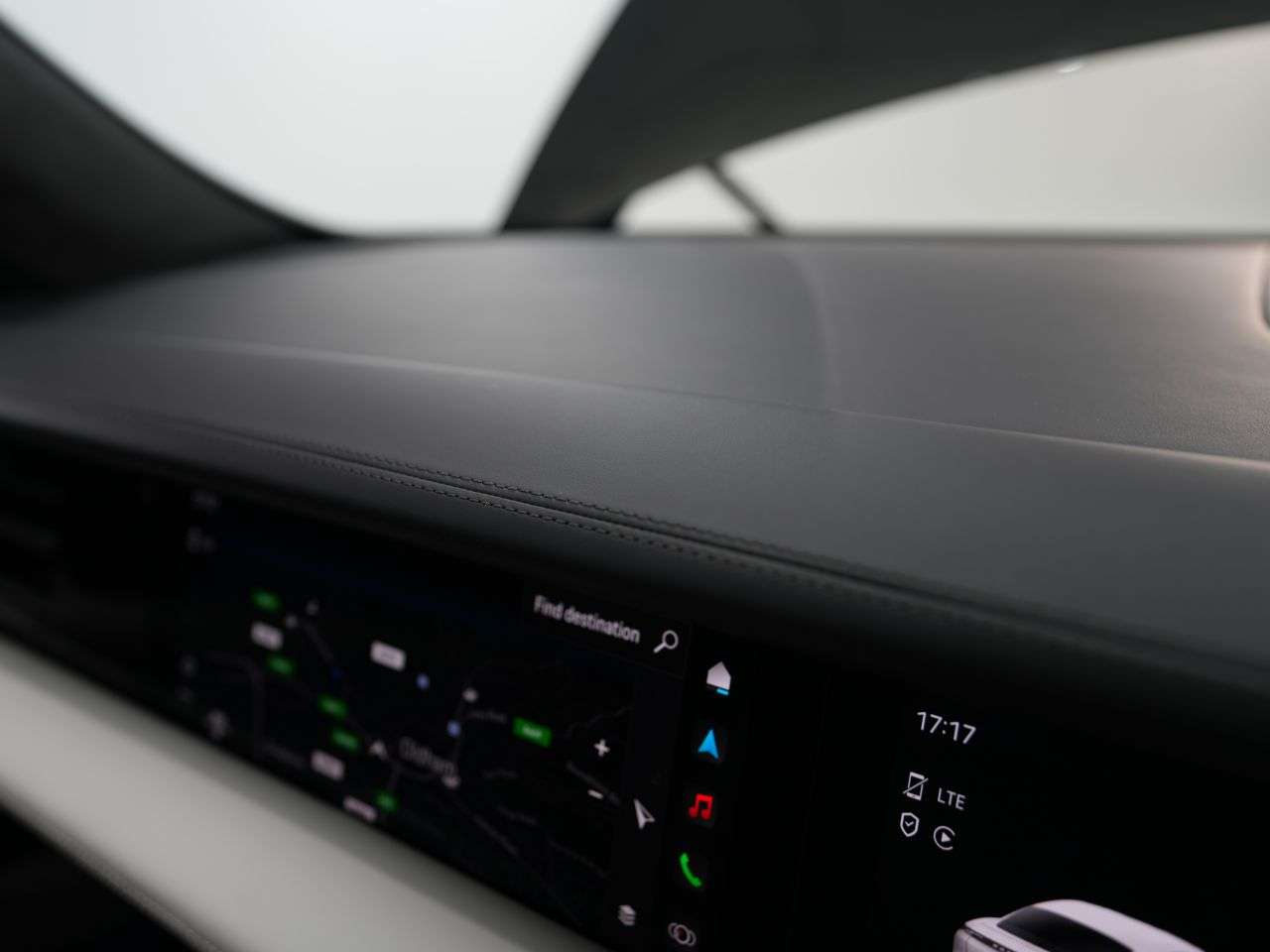 2020 PORSCHE TAYCAN 2020 PORSCHE TAYCAN