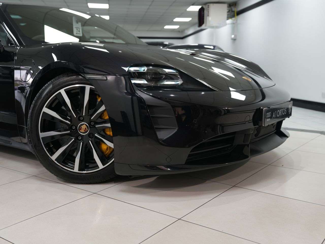 2020 PORSCHE TAYCAN 2020 PORSCHE TAYCAN