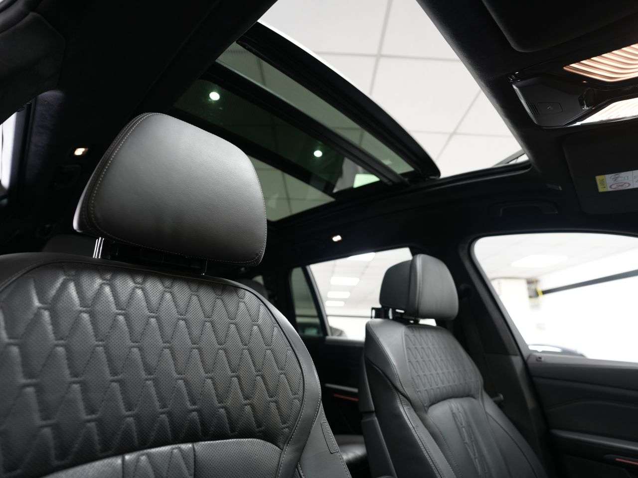 A 2021 BMW X7 4.4 M50i V8 SUV 5dr Petrol Auto xDrive Euro 6 (s/s) (530 ps) IMPECCABLE X7 A 2021 BMW X7 4.4 M50i V8 SUV 5dr Petrol Auto xDrive Euro 6 (s/s) (530 ps) IMPECCABLE X7