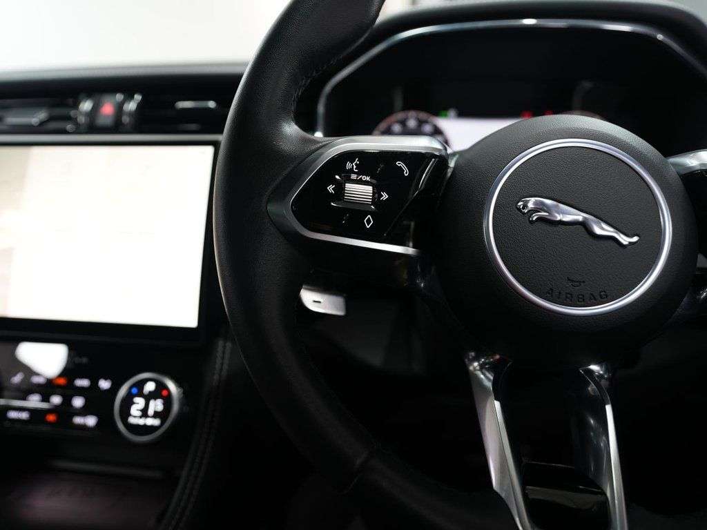 2022 JAGUAR F-PACE 2022 JAGUAR F-PACE