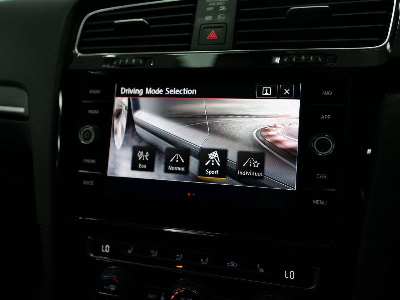 2020 VOLKSWAGEN GOLF 2020 VOLKSWAGEN GOLF