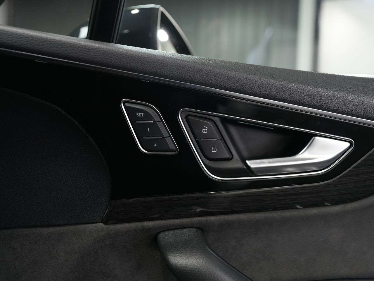 2019 AUDI Q7 2019 AUDI Q7