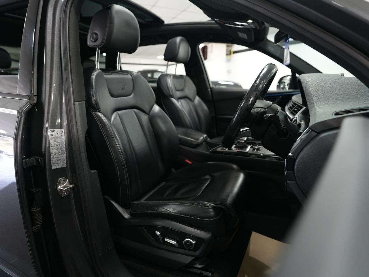 2019 AUDI Q7 2019 AUDI Q7