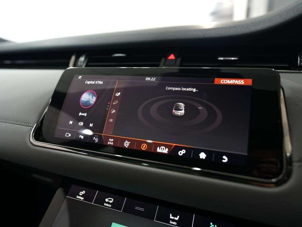 2020 LAND ROVER RANGE ROVER EVOQUE 2020 LAND ROVER RANGE ROVER EVOQUE