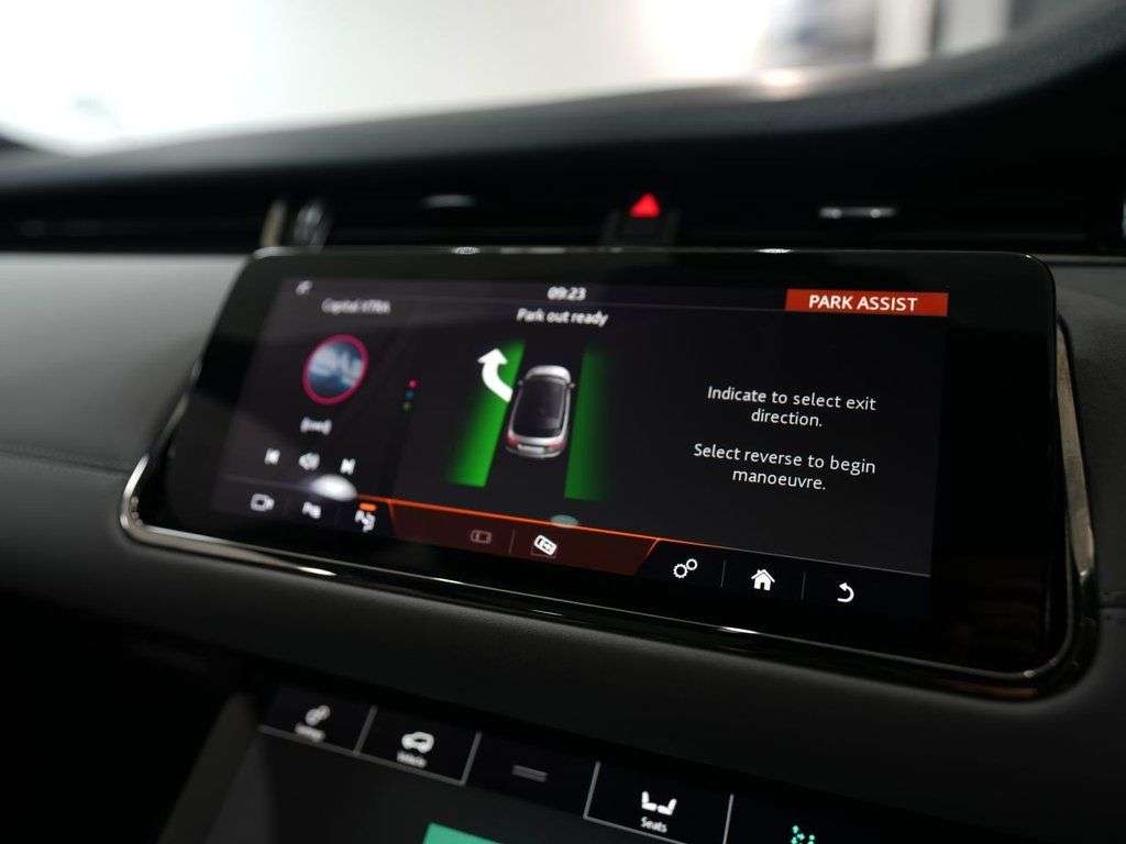 2020 LAND ROVER RANGE ROVER EVOQUE 2020 LAND ROVER RANGE ROVER EVOQUE