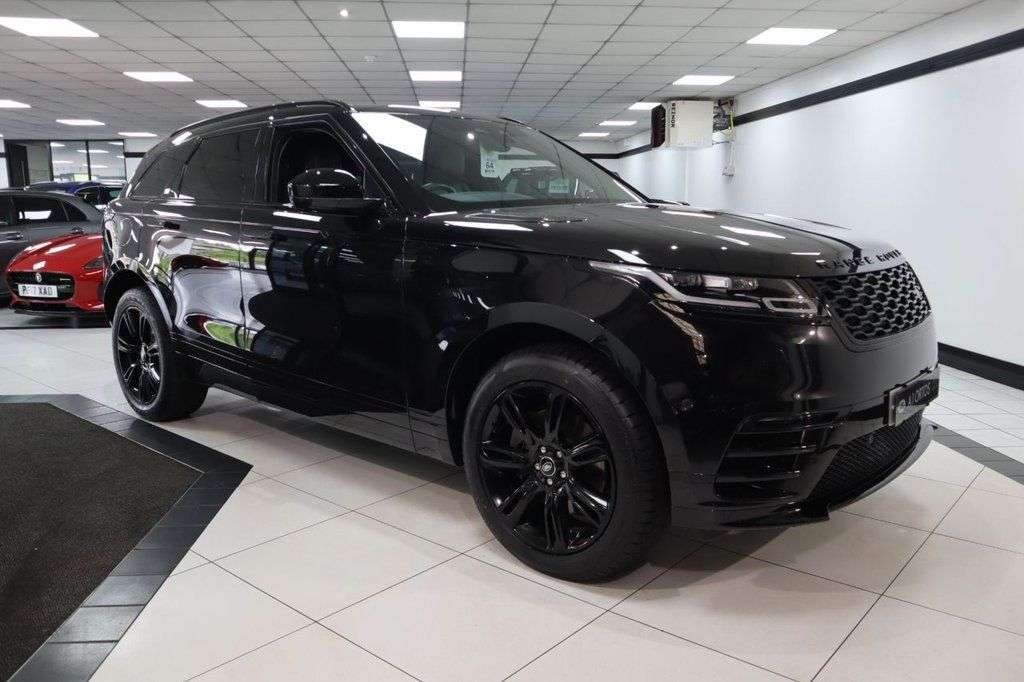 A 2022 LAND ROVER RANGE ROVER VELAR 2.0 D200 MHEV Edition SUV 5dr Diesel Auto 4WD Euro 6 (s/s) (204 ps) 1 OWNER A 2022 LAND ROVER RANGE ROVER VELAR 2.0 D200 MHEV Edition SUV 5dr Diesel Auto 4WD Euro 6 (s/s) (204 ps) 1 OWNER
