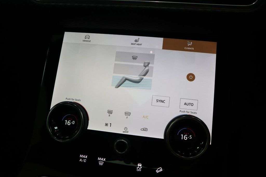 2022 LAND ROVER RANGE ROVER VELAR 2022 LAND ROVER RANGE ROVER VELAR