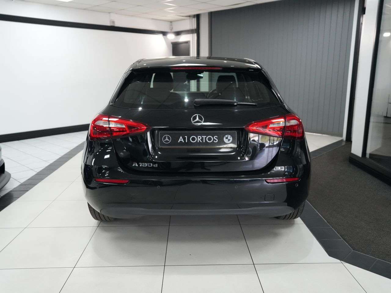 A 2019 MERCEDES-BENZ A CLASS 1.5 A180d SE (Executive) Hatchback 5dr Diesel 7G-DCT Euro 6 (s/s) (116 ps) A 2019 MERCEDES-BENZ A CLASS 1.5 A180d SE (Executive) Hatchback 5dr Diesel 7G-DCT Euro 6 (s/s) (116 ps)