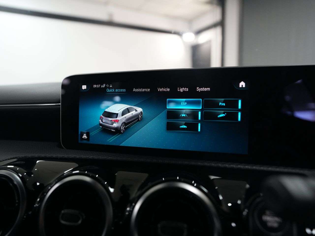 2019 MERCEDES-BENZ A CLASS 2019 MERCEDES-BENZ A CLASS