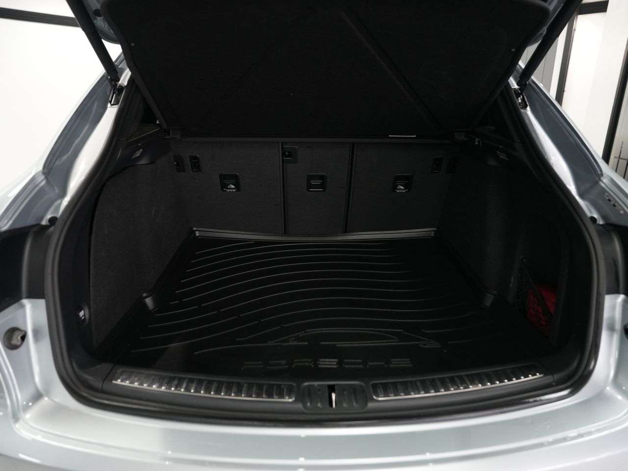 2019 PORSCHE MACAN 2019 PORSCHE MACAN