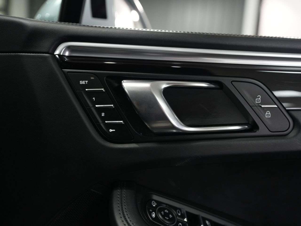 2019 PORSCHE MACAN 2019 PORSCHE MACAN