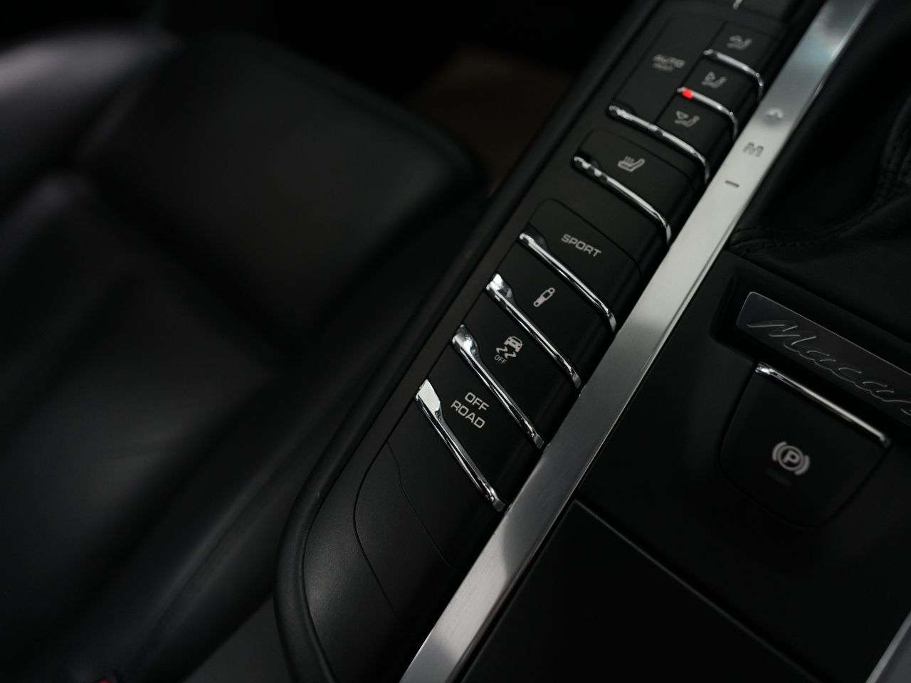 2019 PORSCHE MACAN 2019 PORSCHE MACAN