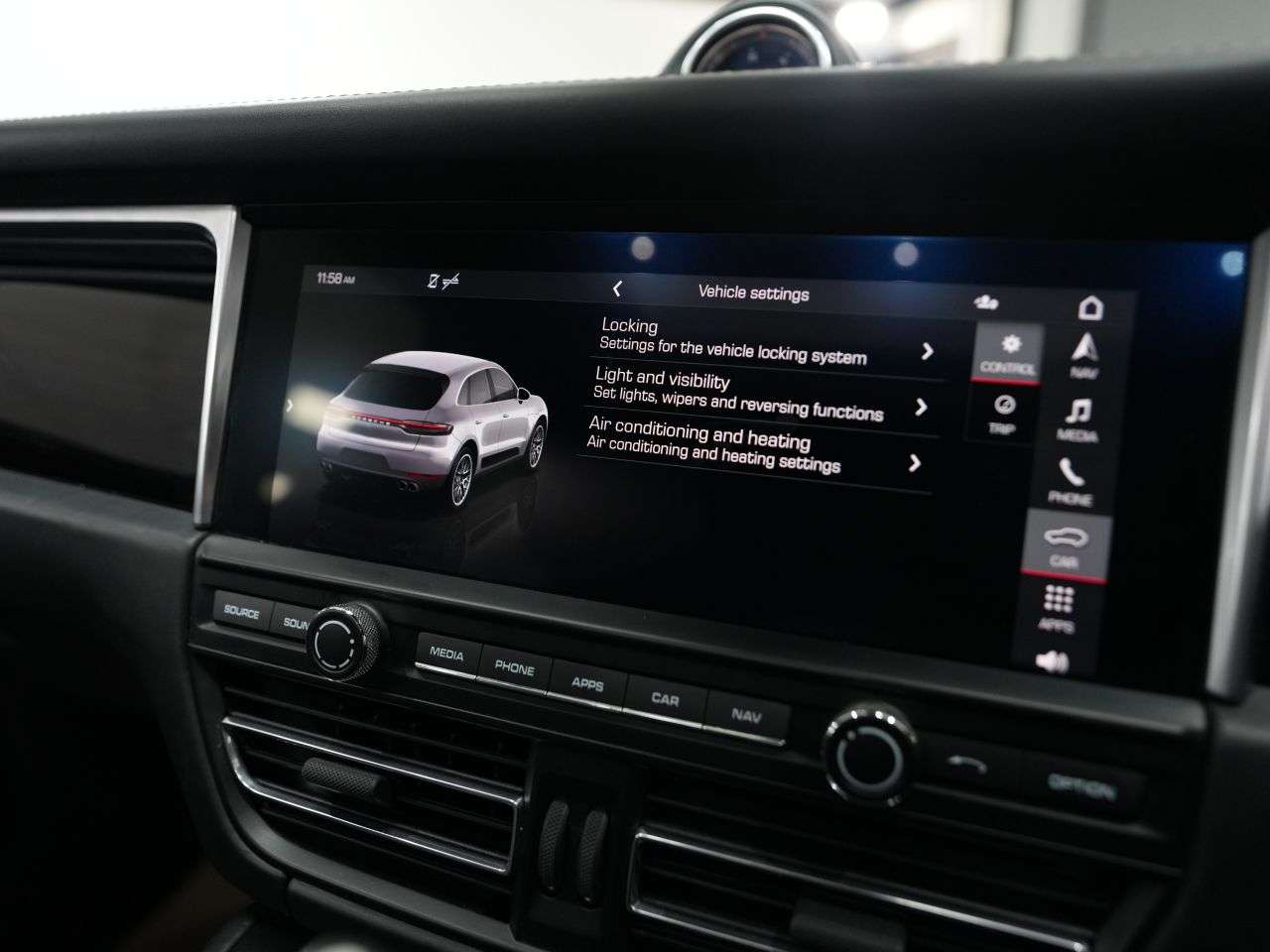 2019 PORSCHE MACAN 2019 PORSCHE MACAN