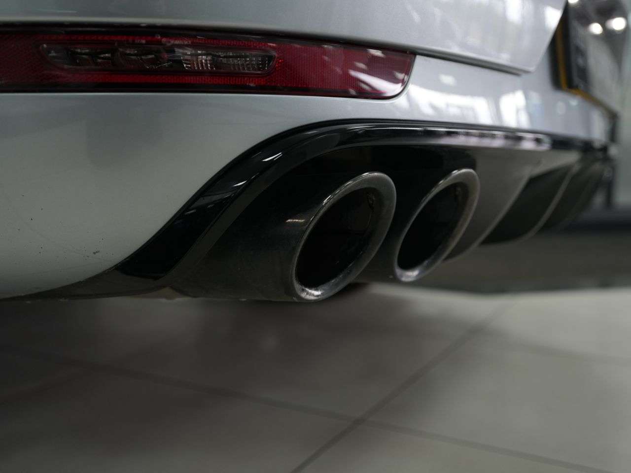 2019 PORSCHE MACAN 2019 PORSCHE MACAN