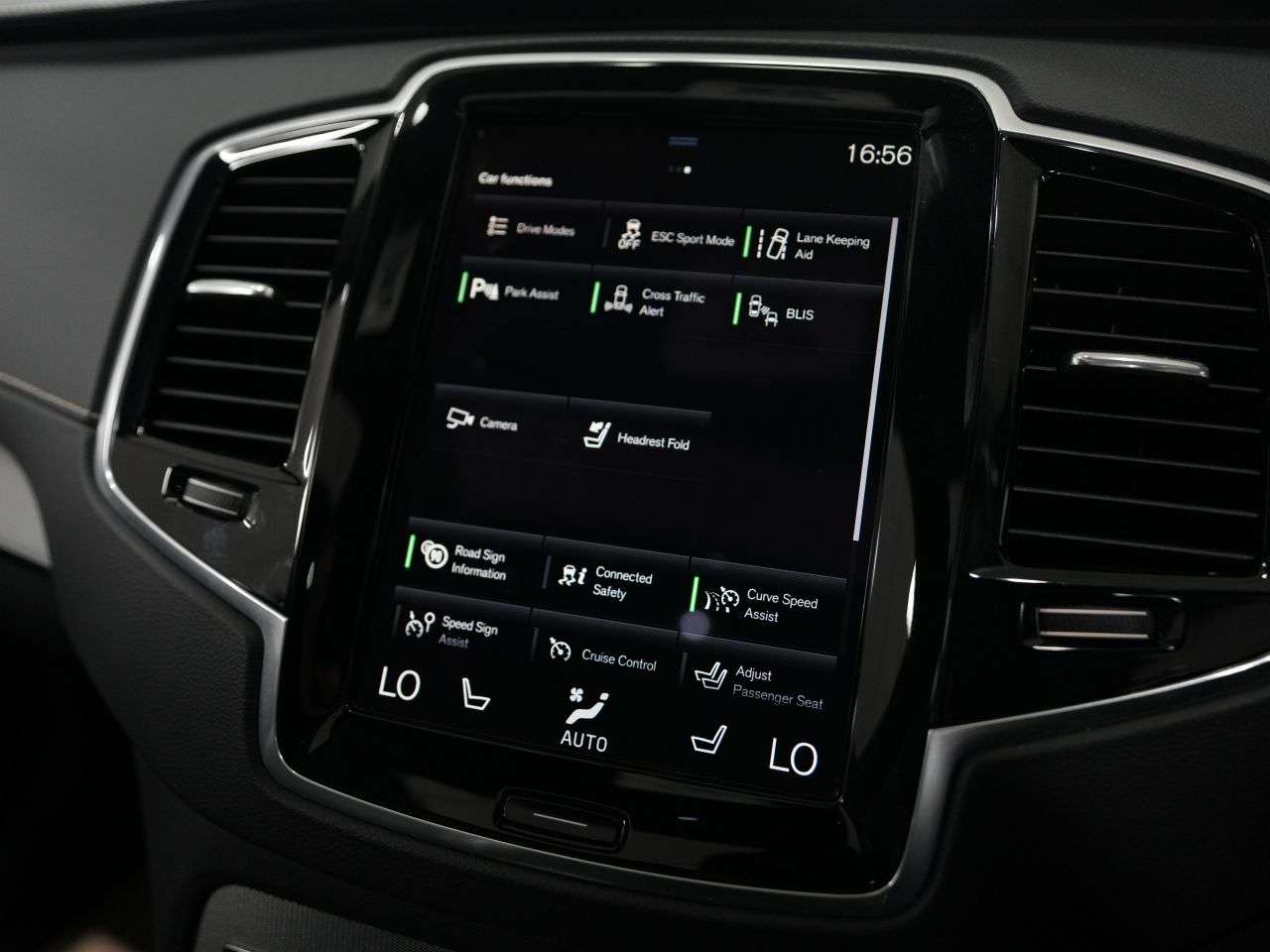 2022 VOLVO XC90 2022 VOLVO XC90