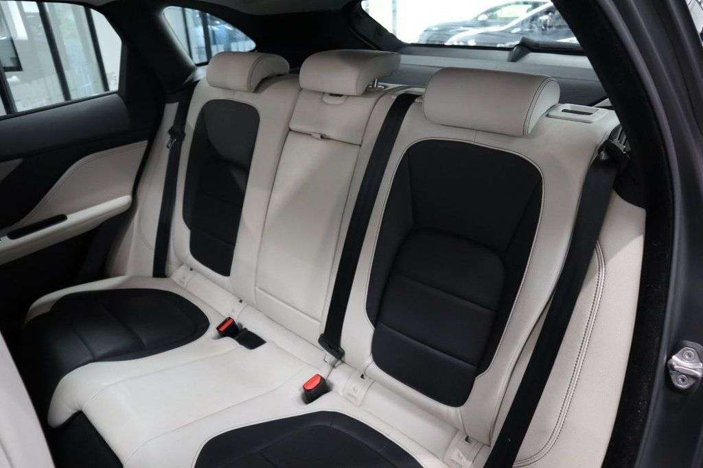 2019 JAGUAR F-PACE 2019 JAGUAR F-PACE