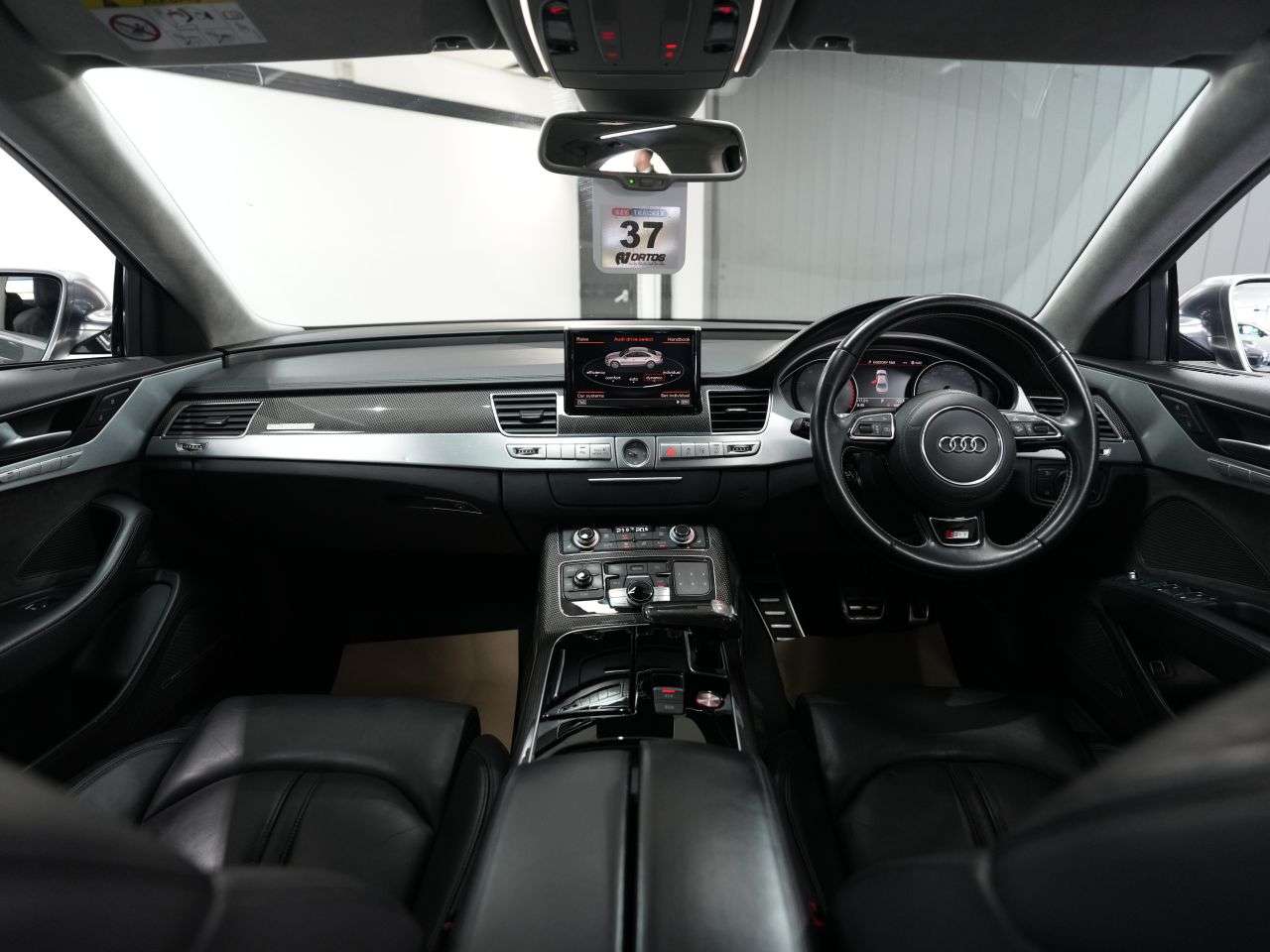 2015 AUDI S8 2015 AUDI S8
