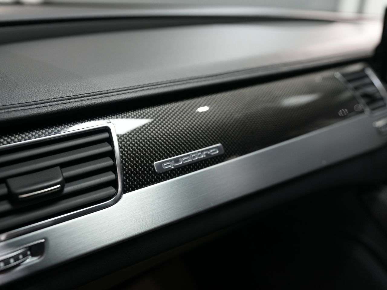2015 AUDI S8 2015 AUDI S8