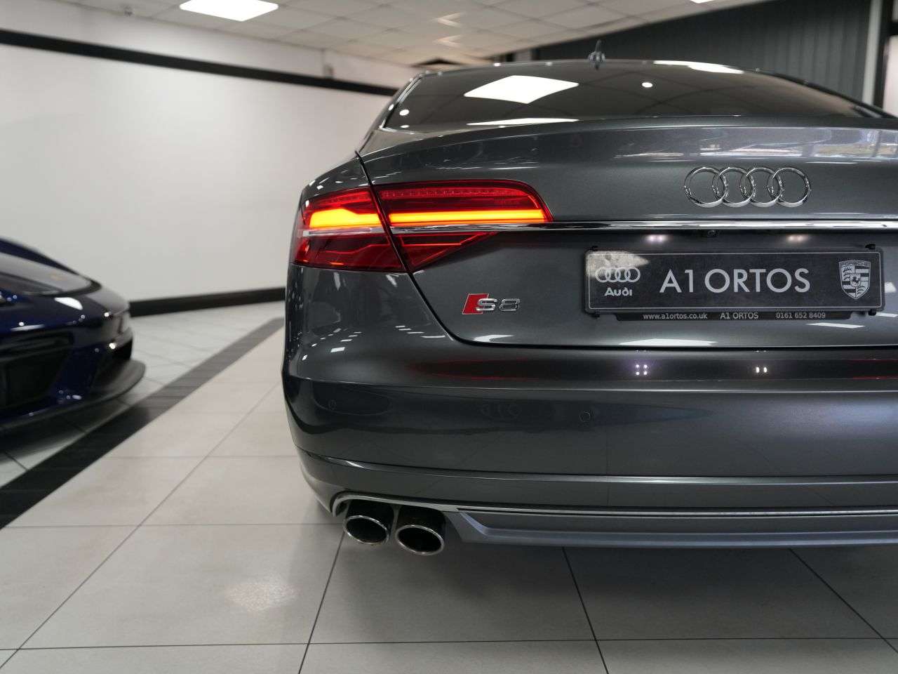 2015 AUDI S8 2015 AUDI S8