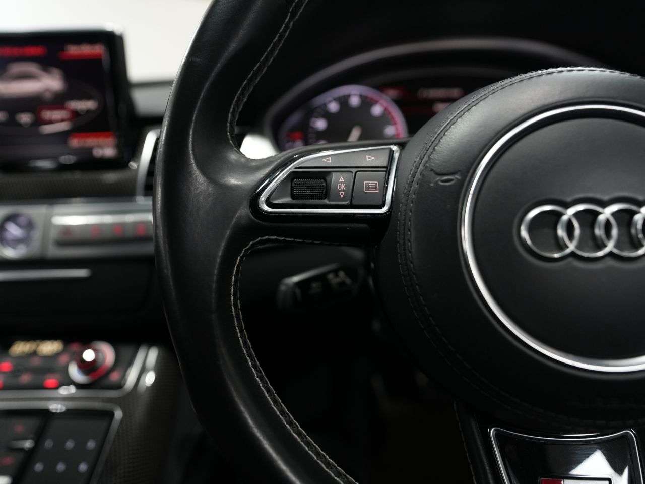2015 AUDI S8 2015 AUDI S8