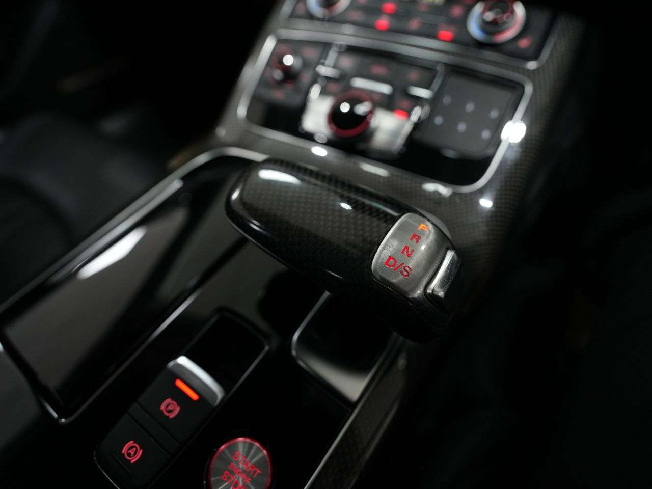 2015 AUDI S8 2015 AUDI S8