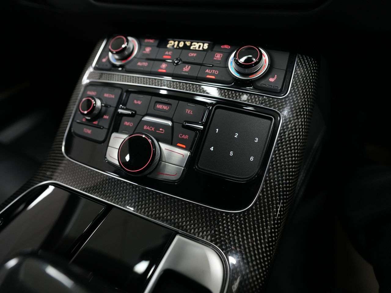 2015 AUDI S8 2015 AUDI S8