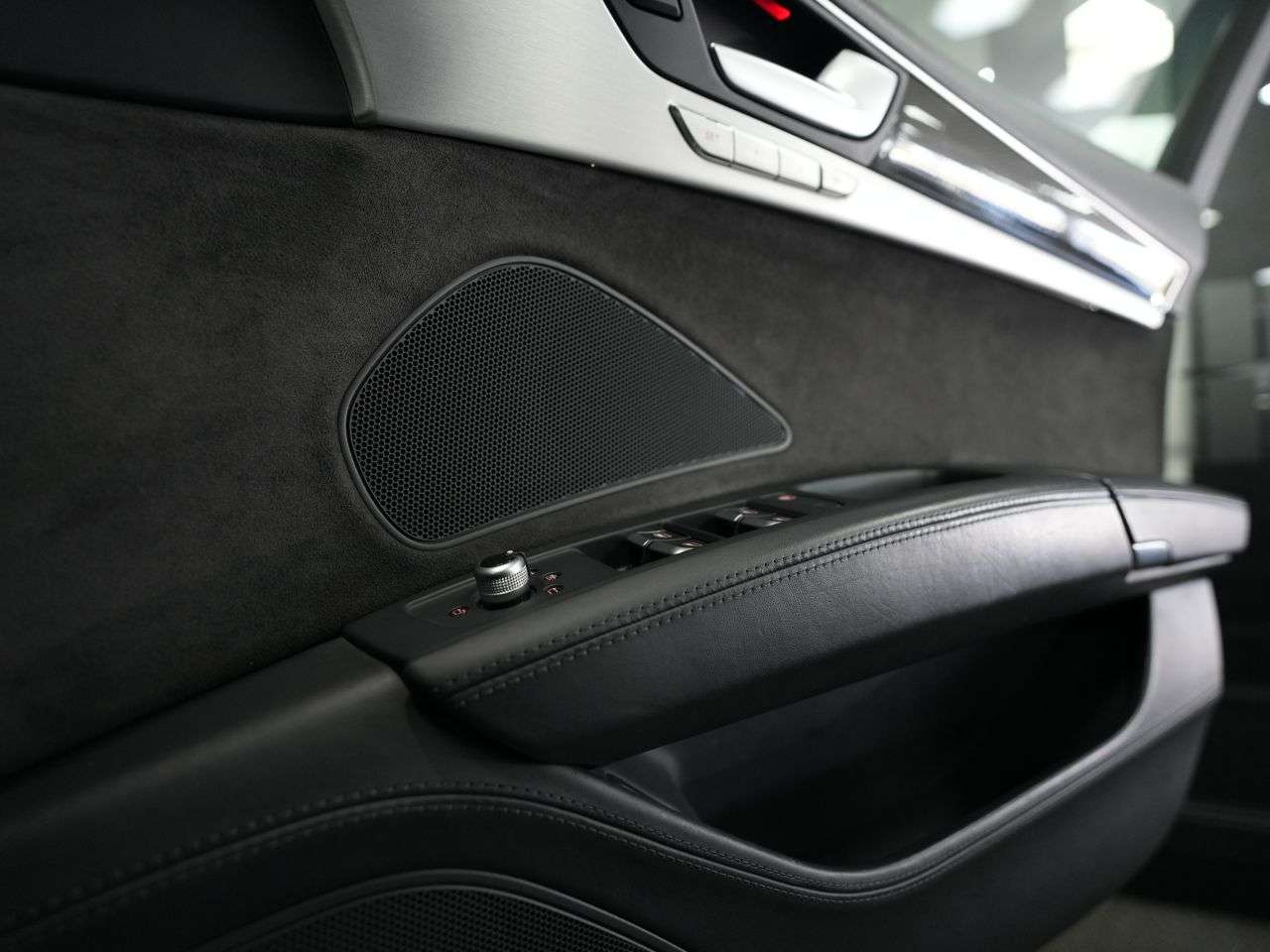 2015 AUDI S8 2015 AUDI S8