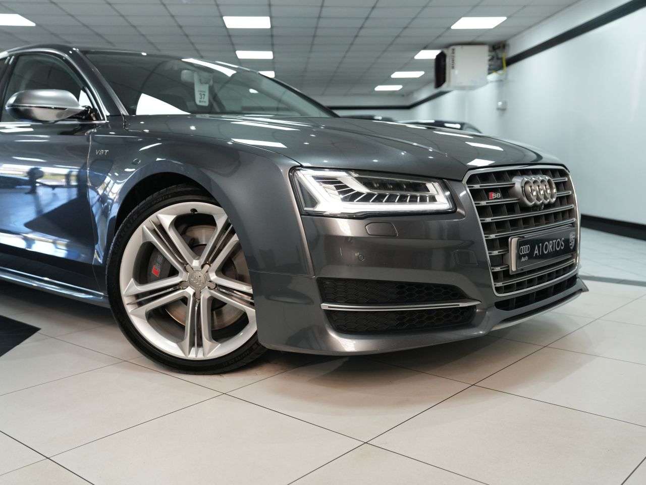 2015 AUDI S8 2015 AUDI S8