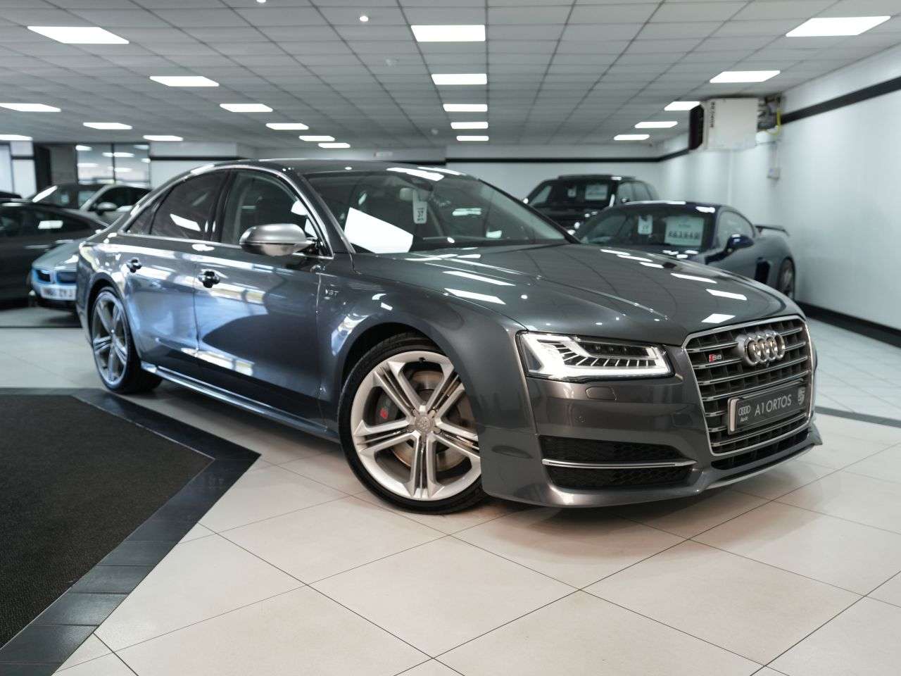 2015 AUDI S8 2015 AUDI S8