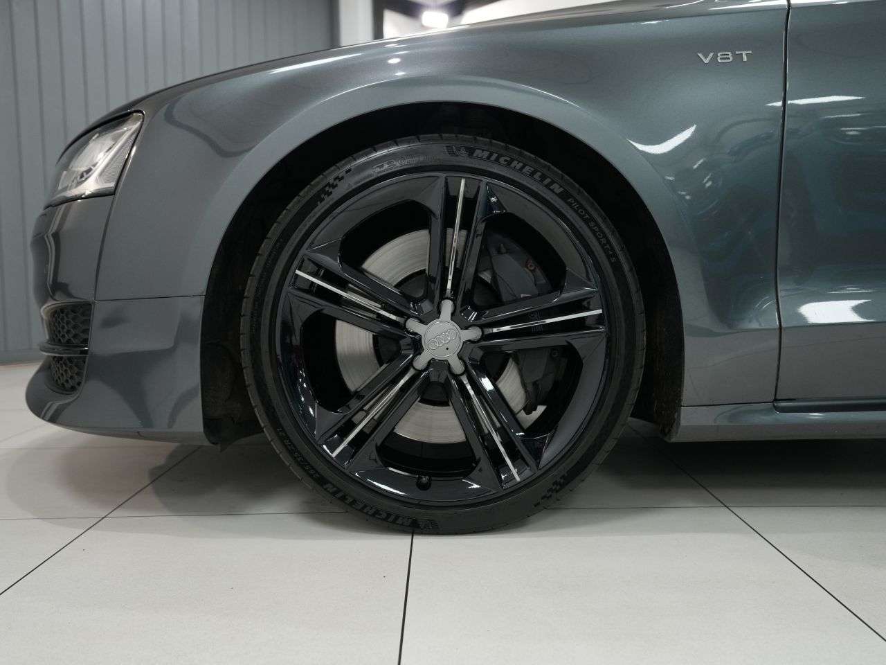 2015 AUDI S8 2015 AUDI S8