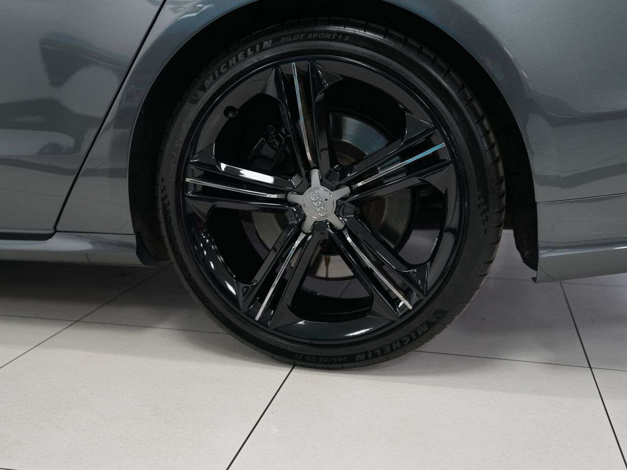 2015 AUDI S8 2015 AUDI S8