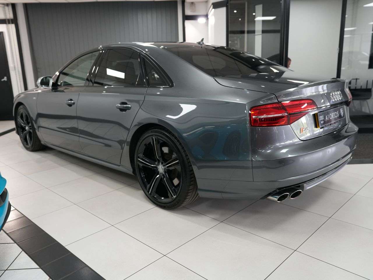 2015 AUDI S8 2015 AUDI S8