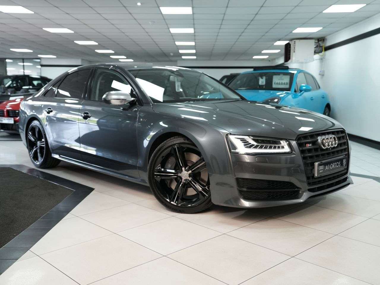 2015 AUDI S8 2015 AUDI S8